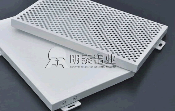 河南沖孔鋁單板價格如何計算？沖孔鋁單板價格是按照制造工藝算的嗎？